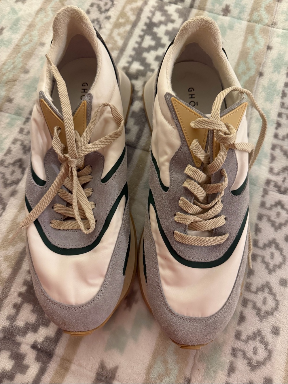 Men’s Beige & Light Gray Lace-Up Sneakers with Green Accent